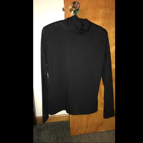 Plain black turtle neck top - Picture 2 of 4